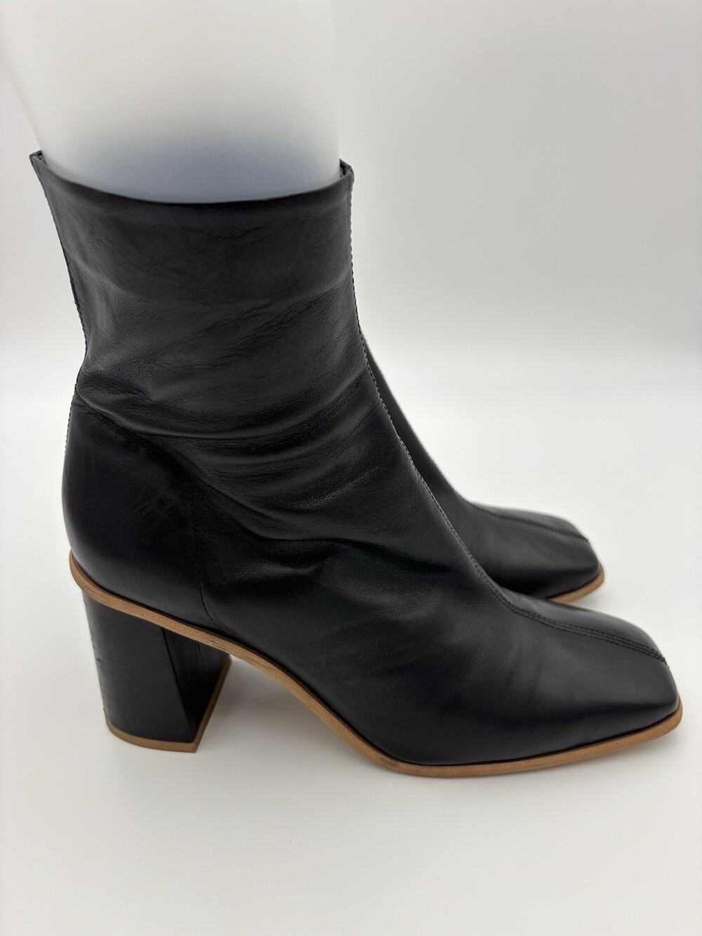 Free People Square Toe Boots Black Leather Size 39 / 8.5 Zip Up Block Heel